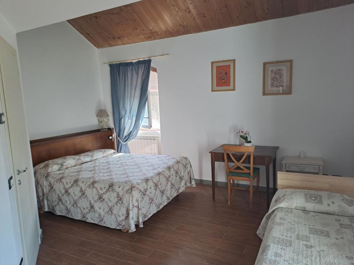 B&B La Casina Rosa La Spezia Valeriano Lunense エクステリア 写真